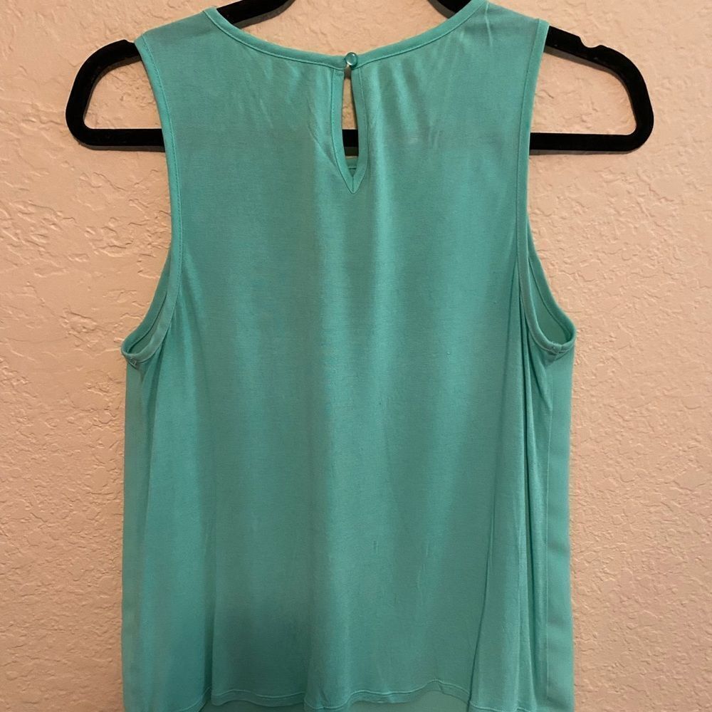 Elle EASTER / SPRING TOP 💐 kohls Mint Green sleeveless work office blouse small - Picture 3 of 5